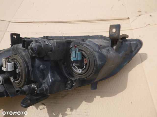 LAMPA PRAWY PRZÓD PRAWA PRZEDNIA HONDA CIVIC VII LIFT SEDAN 5D 04-06 - 19