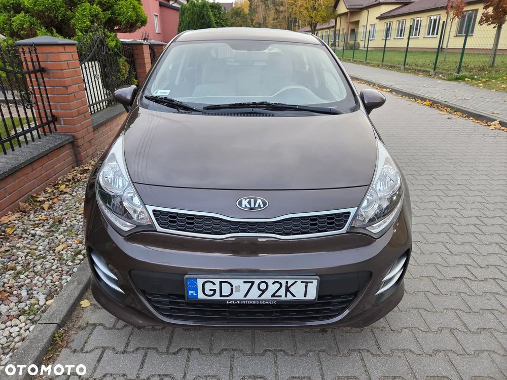 Kia Rio 2015 photo 5