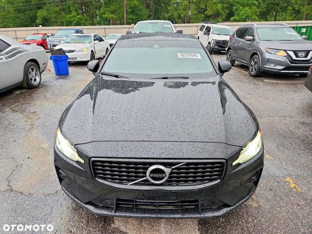 Volvo S60 T6 AWD R-Design - 4
