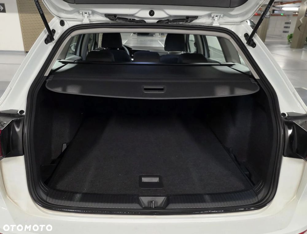 Volkswagen Golf 1.0 TSI - 29