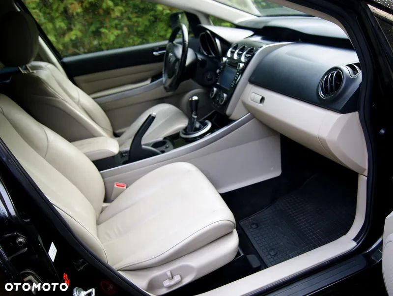 Mazda CX-7 2.2 CD Exclusive + - 17