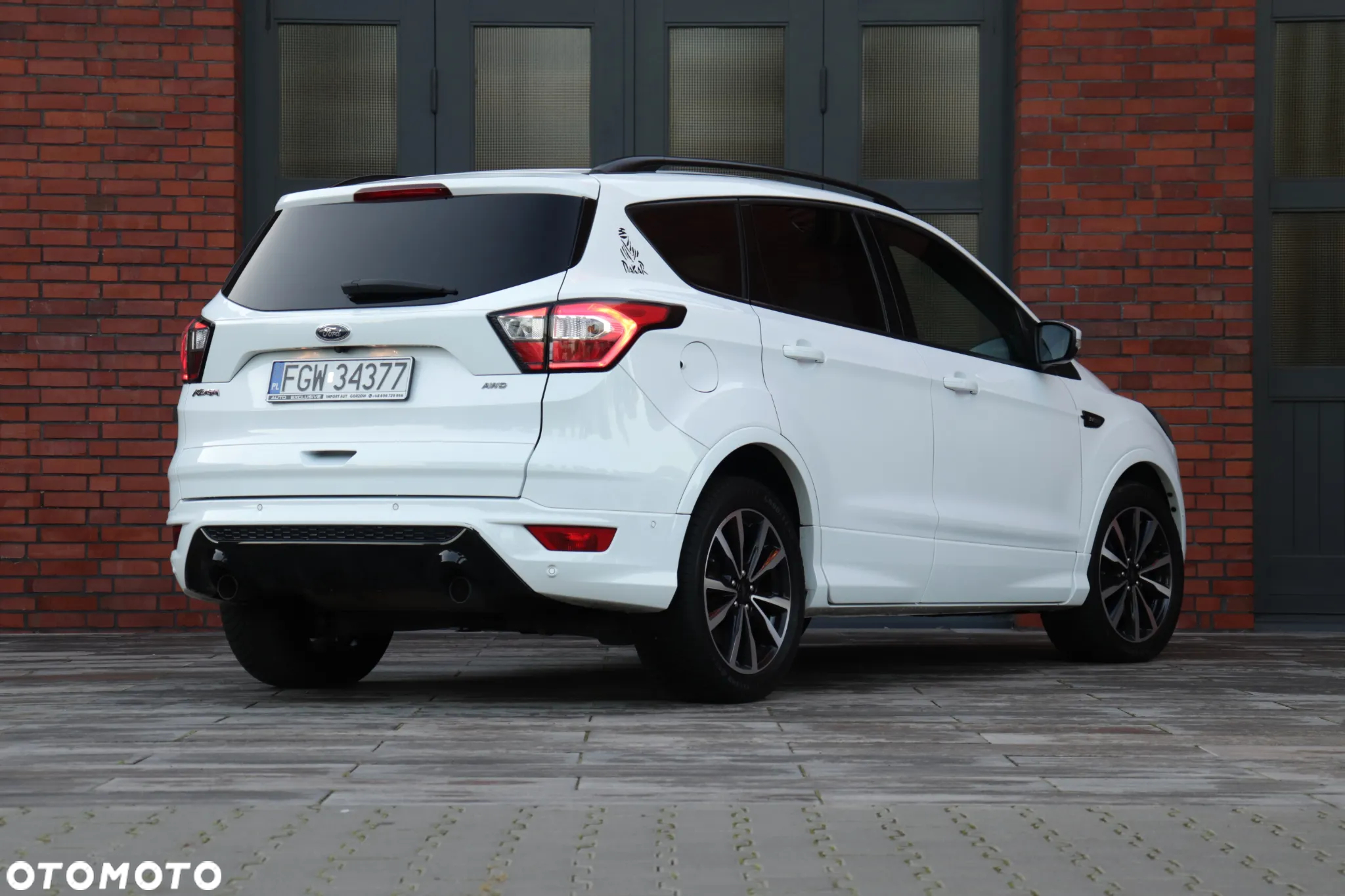 Ford Kuga 2.0 EcoBlue 4x4 ST-LINE - 11