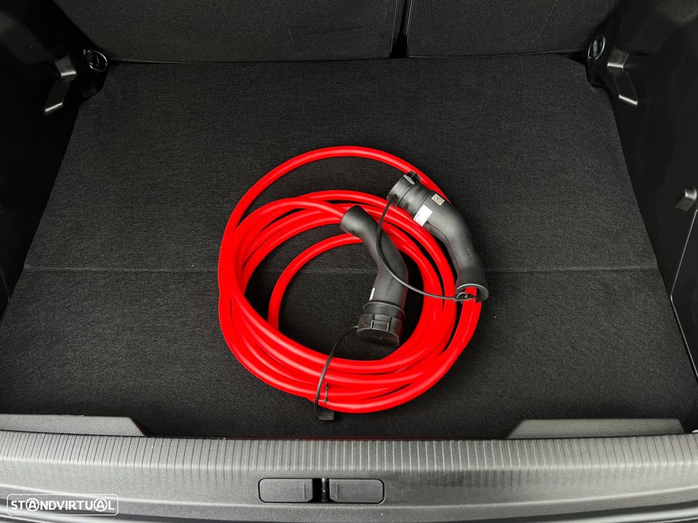 Peugeot e-2008 50 kWh Allure - 43