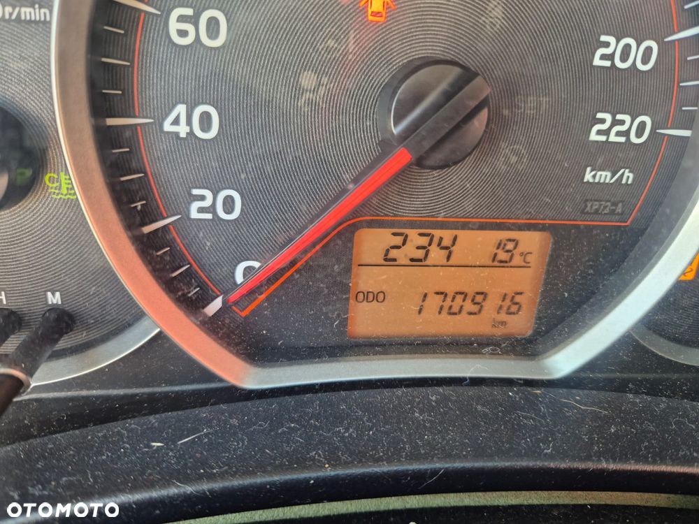 Toyota Yaris 1.4 D-4D Comfort - 13