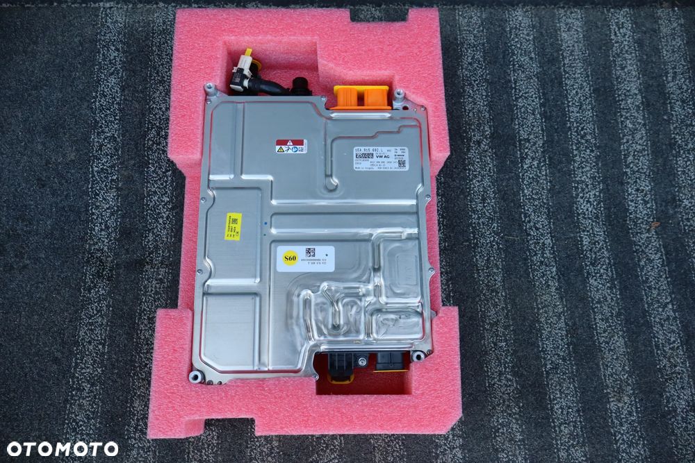 MODUŁ KONWERTER STEROWNIK ŁADOWARKA AKUMULATORA WYSOKIEGO NAPIĘCIA VW ID.4 ID4 ID3 ID.3 SKODA ENYAQ 1EA915692L 1EA915692M - 1