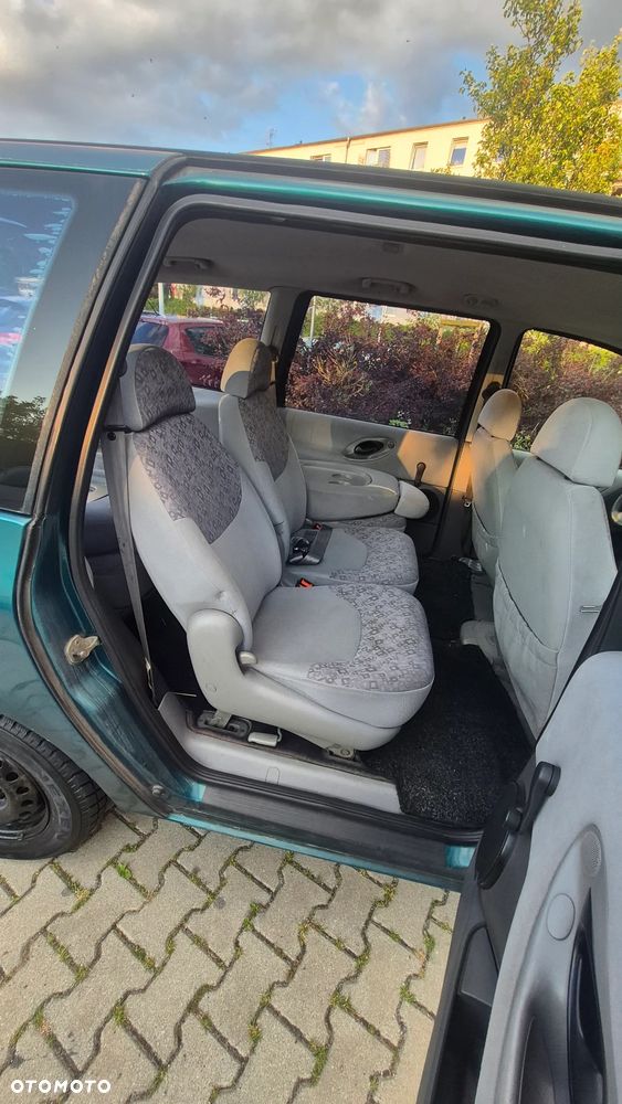 Ford Galaxy 1.9 TDI GLX - 12