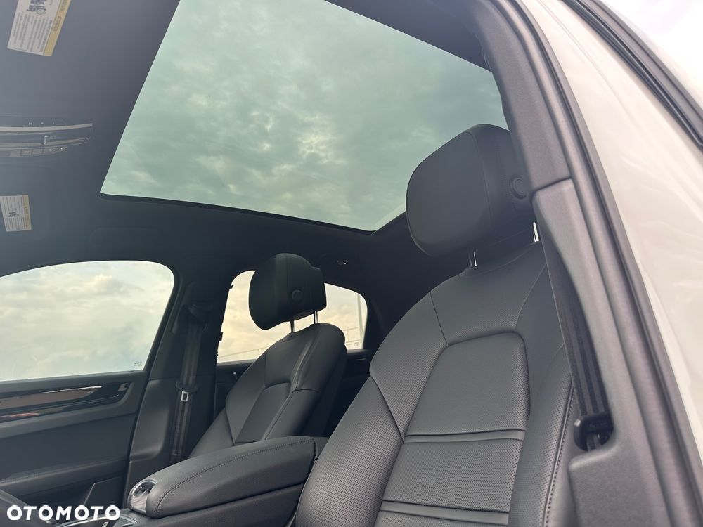 Porsche Cayenne Platinum Edition - 16