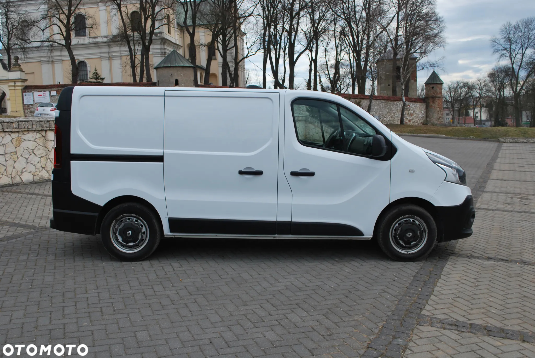 Renault Trafic 1.6dci 90KM L1H1 - 8