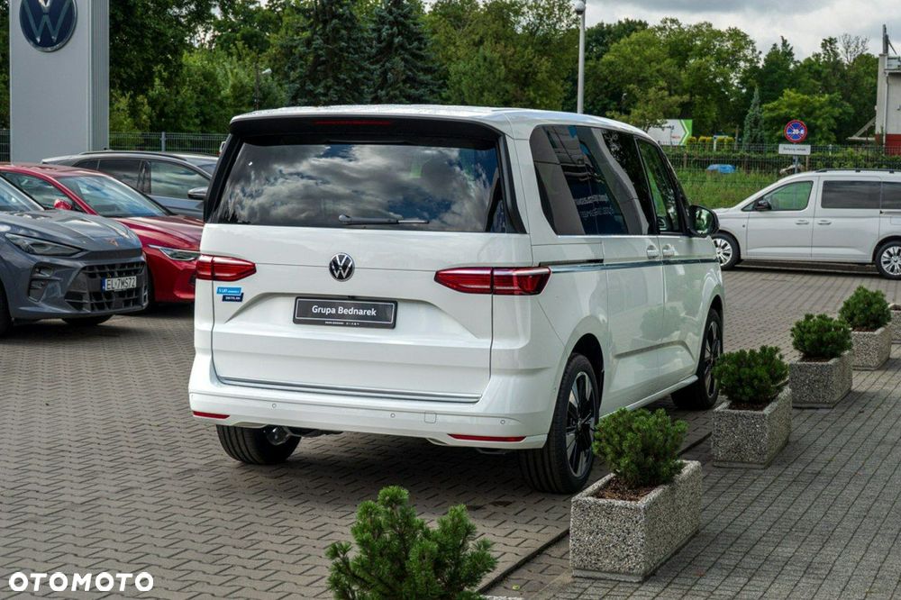 Volkswagen Multivan - 8