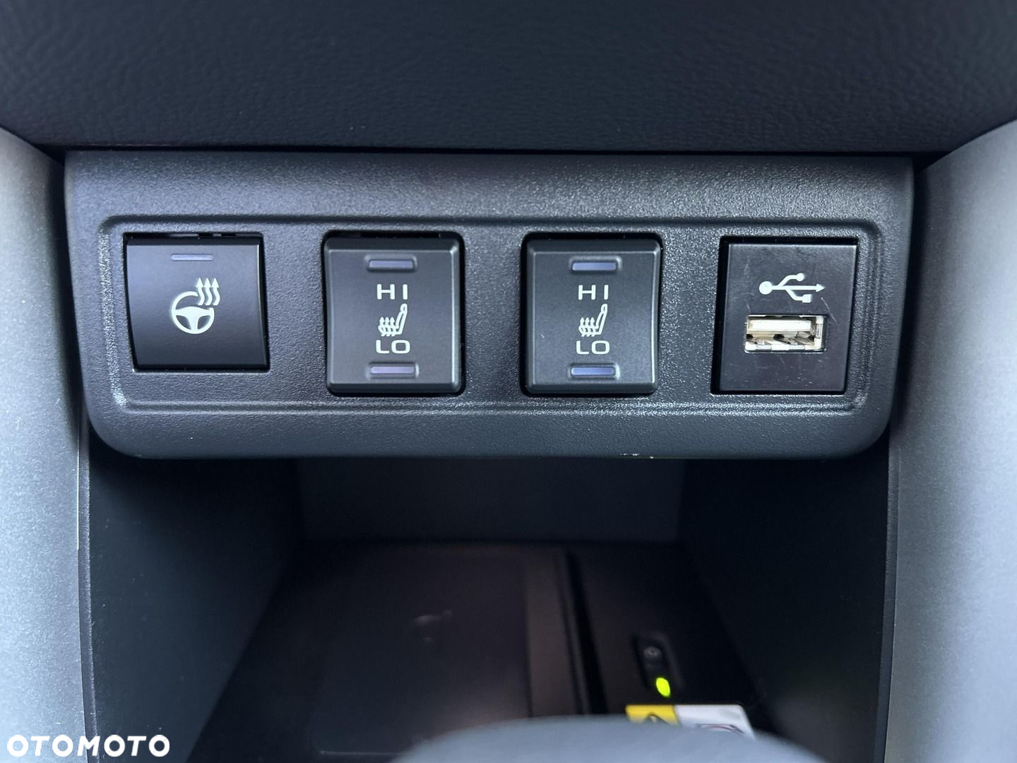 Toyota Corolla Cross 2.0 Hybrid Style - 18