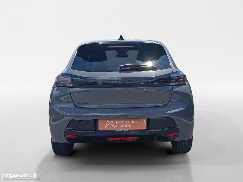 Peugeot 208 - 4