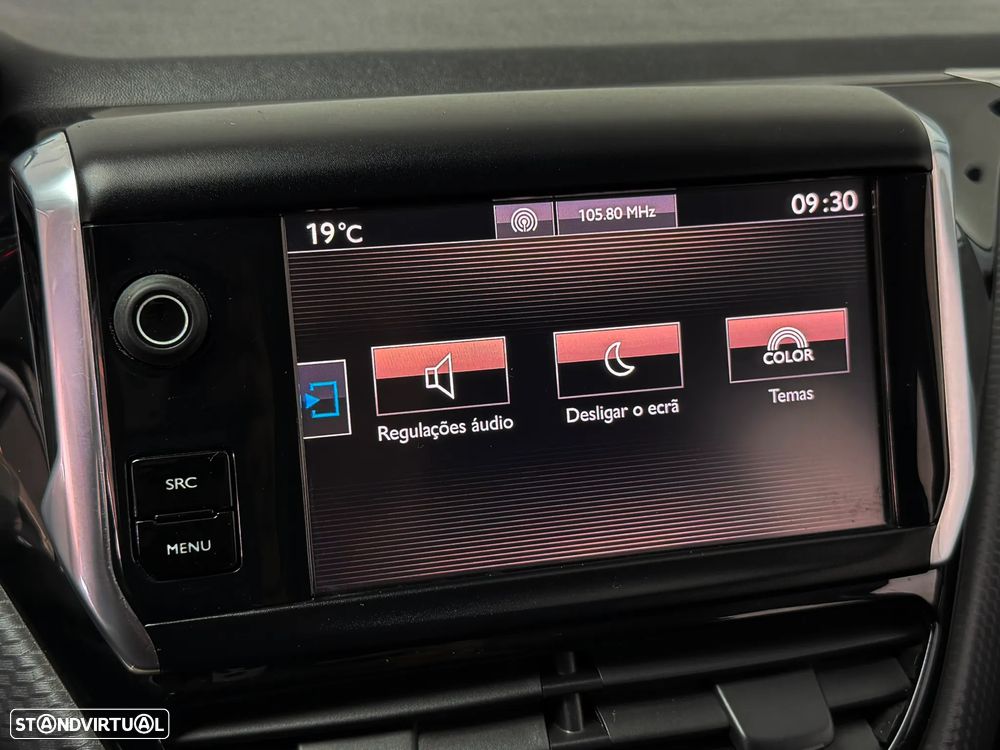 Peugeot 2008 1.2 PureTech Style - 18