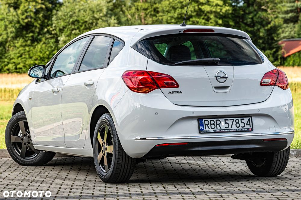 Opel Astra 1.6 Style - 4