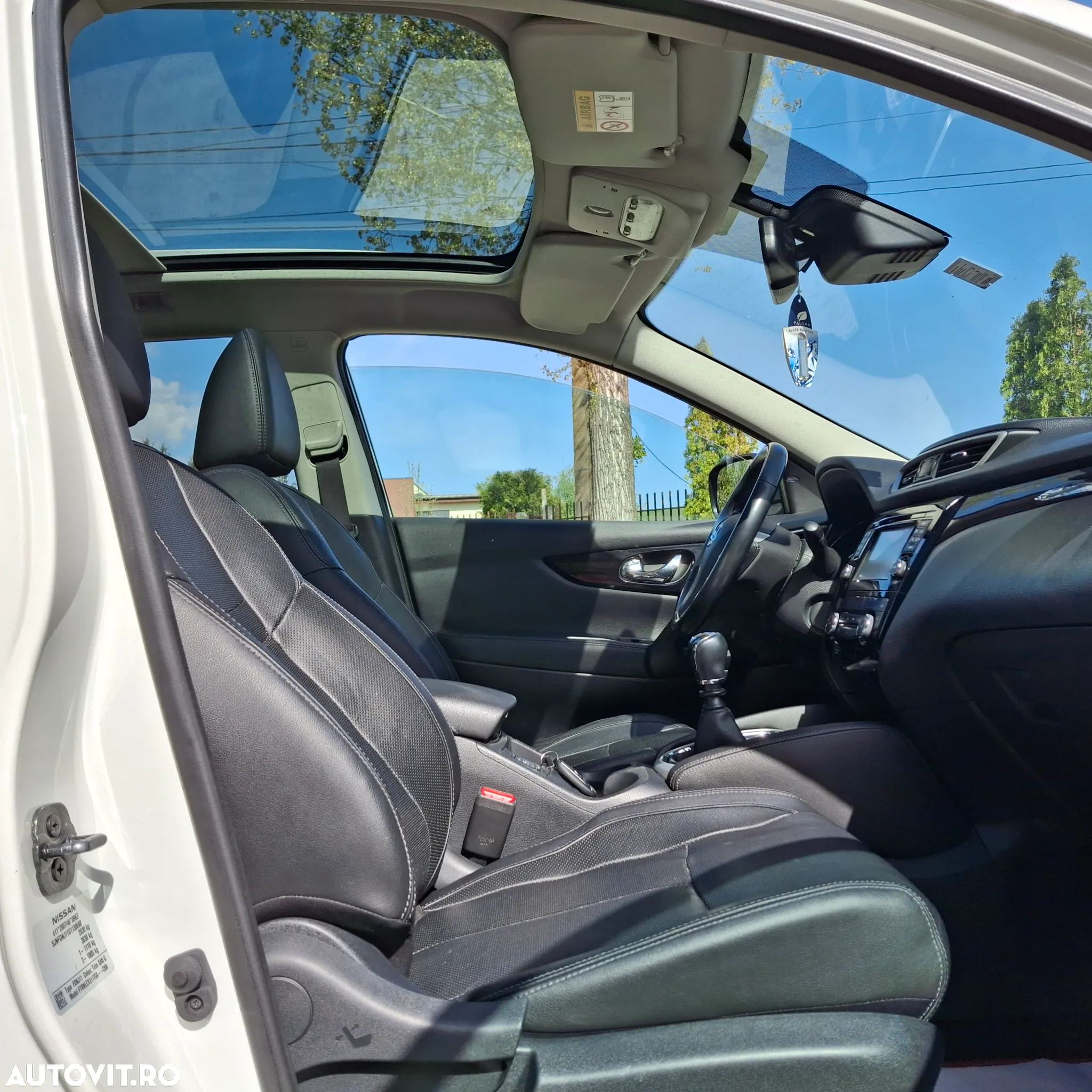 Nissan Qashqai 1.6 DCI 4 x 4 DPF tekna - 13