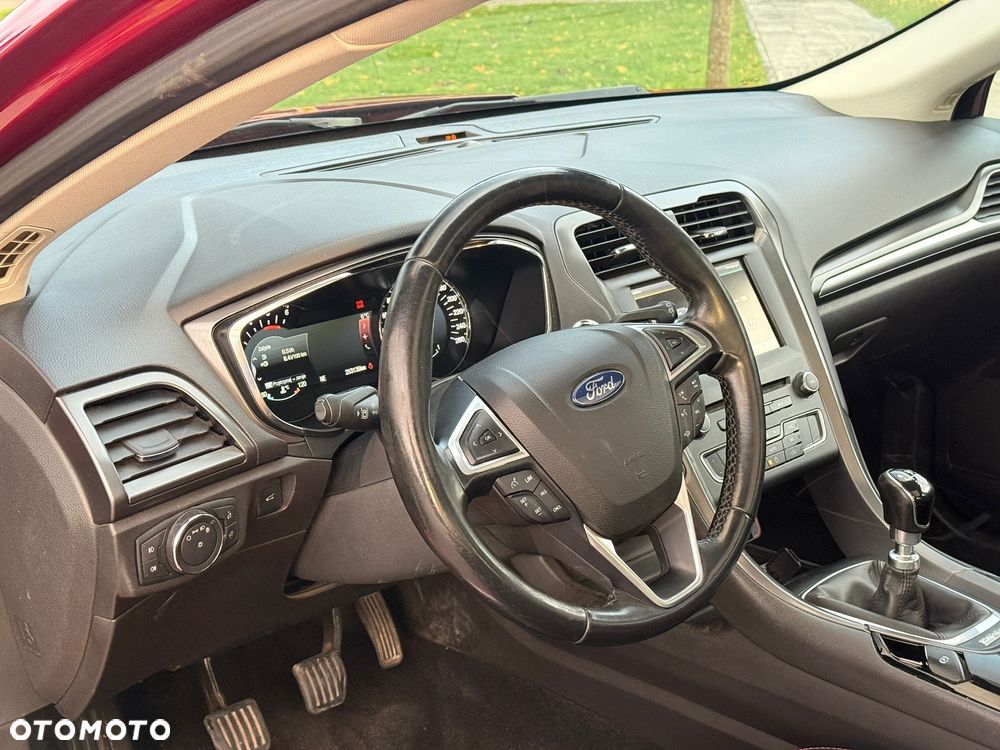Ford Mondeo 2.0 TDCi Titanium - 19
