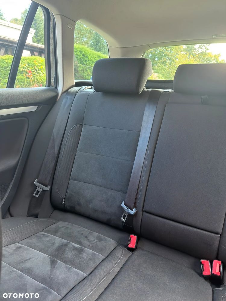 Volkswagen Golf - 16