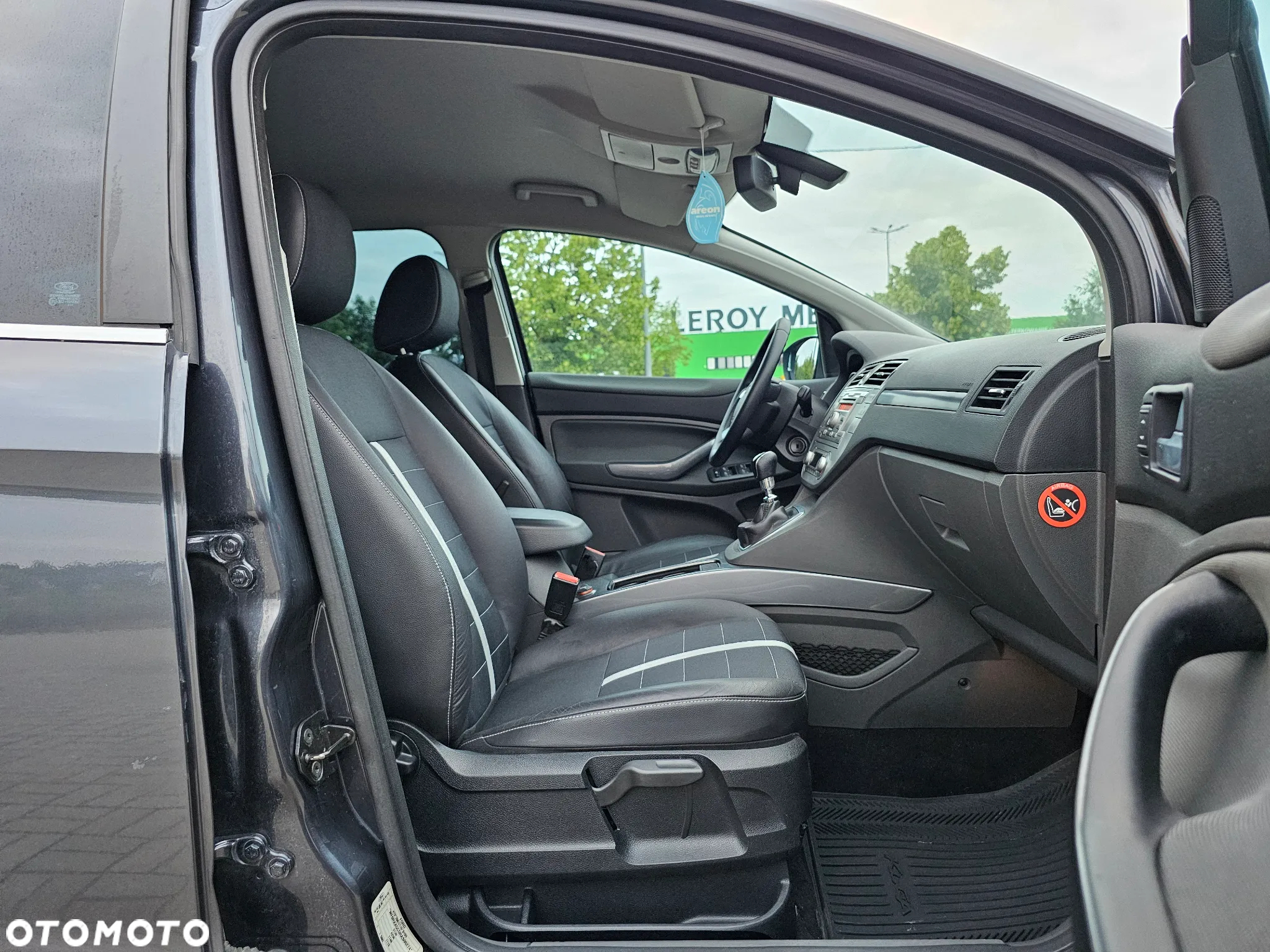 Ford Kuga 2.0 TDCi 4x4 Titanium - 17