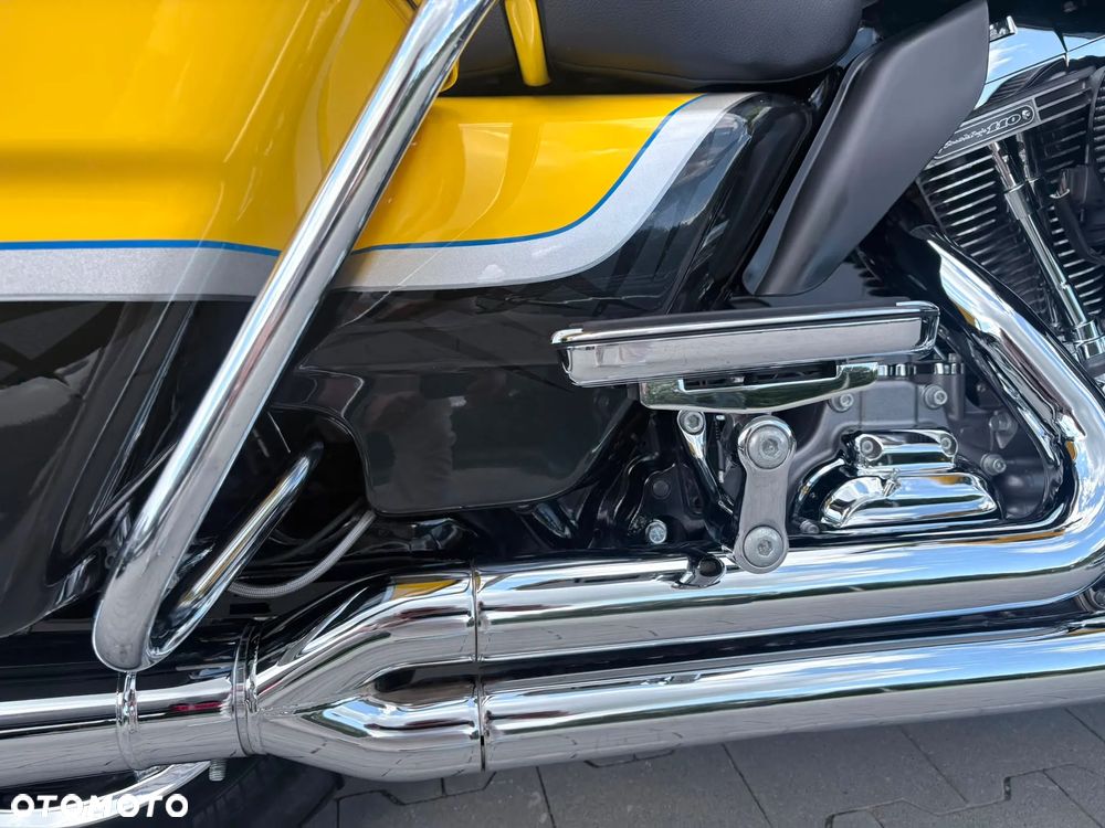 Harley-Davidson Touring Electra Glide - 17