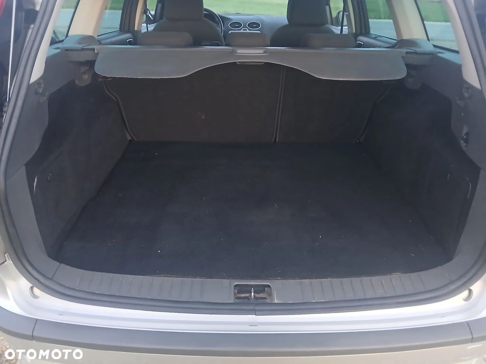Ford Focus - 29