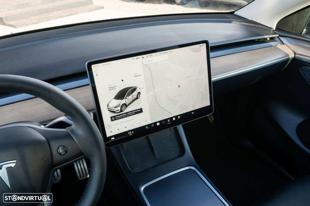 Tesla Model Y Performance Dual Motor AWD - 18