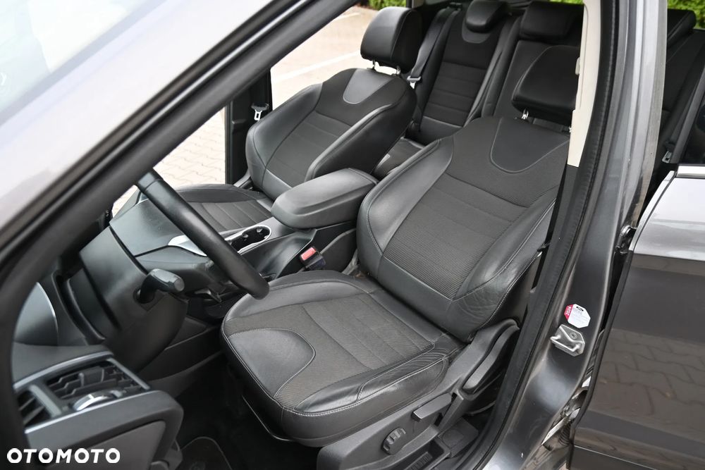 Ford Kuga 2.0 TDCi 4x4 Titanium - 22