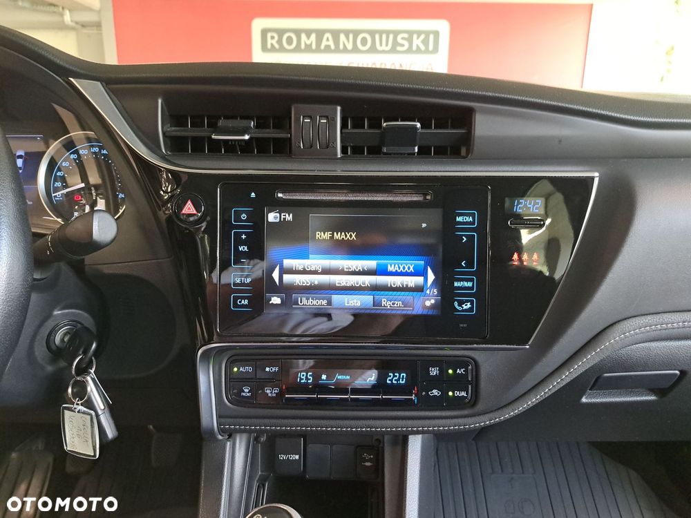 Toyota Corolla 1.6 Premium EU6 - 16