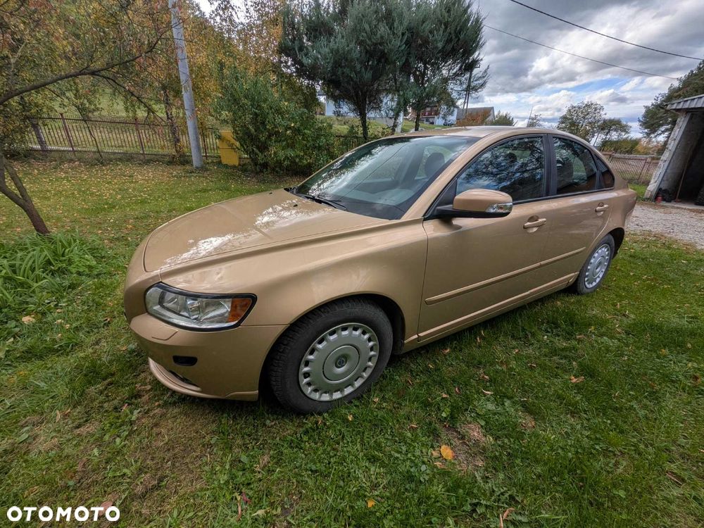 Volvo S40