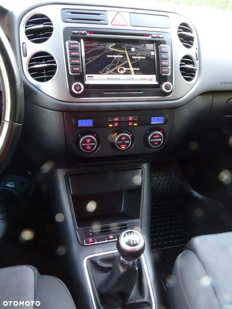 Volkswagen Tiguan - 15