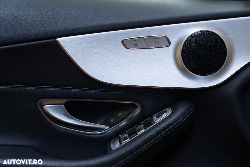 Mercedes-Benz C 220 d Cabrio 9G-TRONIC AMG Line - 17