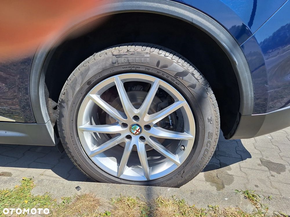 Alfa Romeo Stelvio 2.0 Turbo 16V AT8-Q4 B-Tech - 9