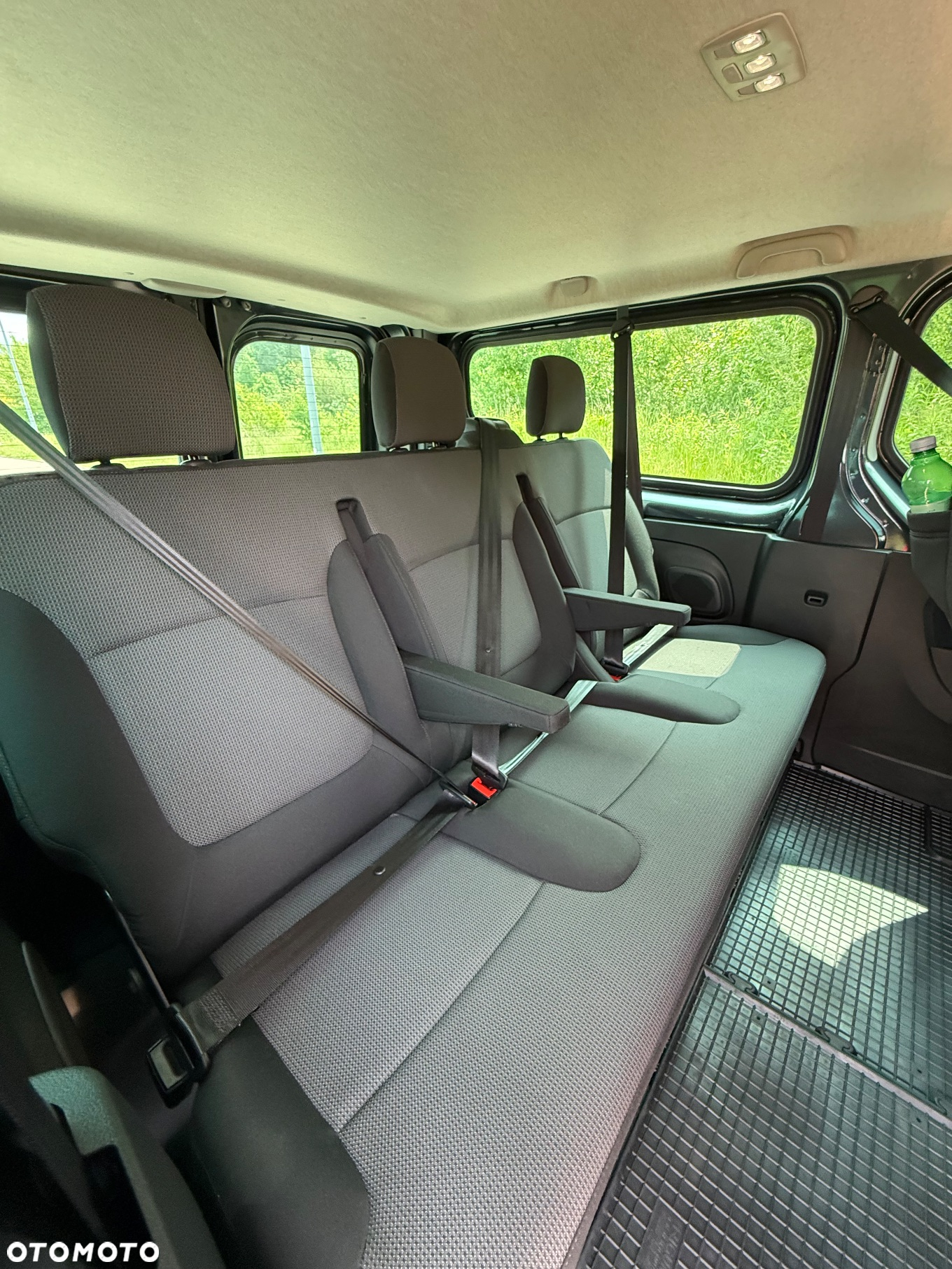 Renault Trafic SpaceClass 2.0 dCi - 11