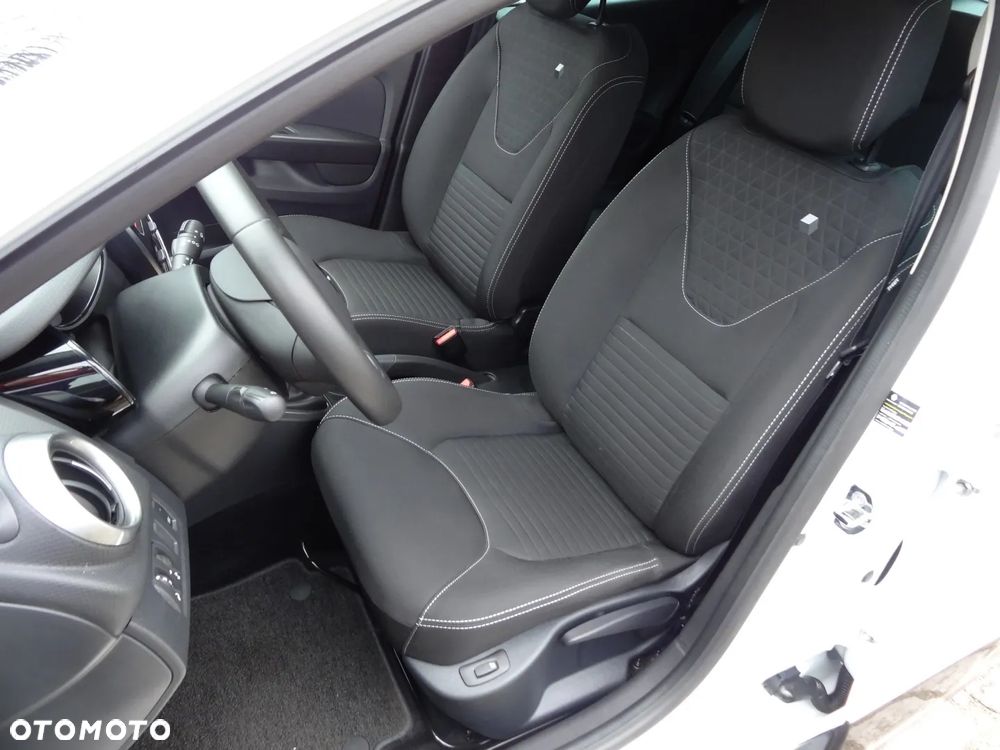 Renault Clio 0.9 TCe Limited - 19