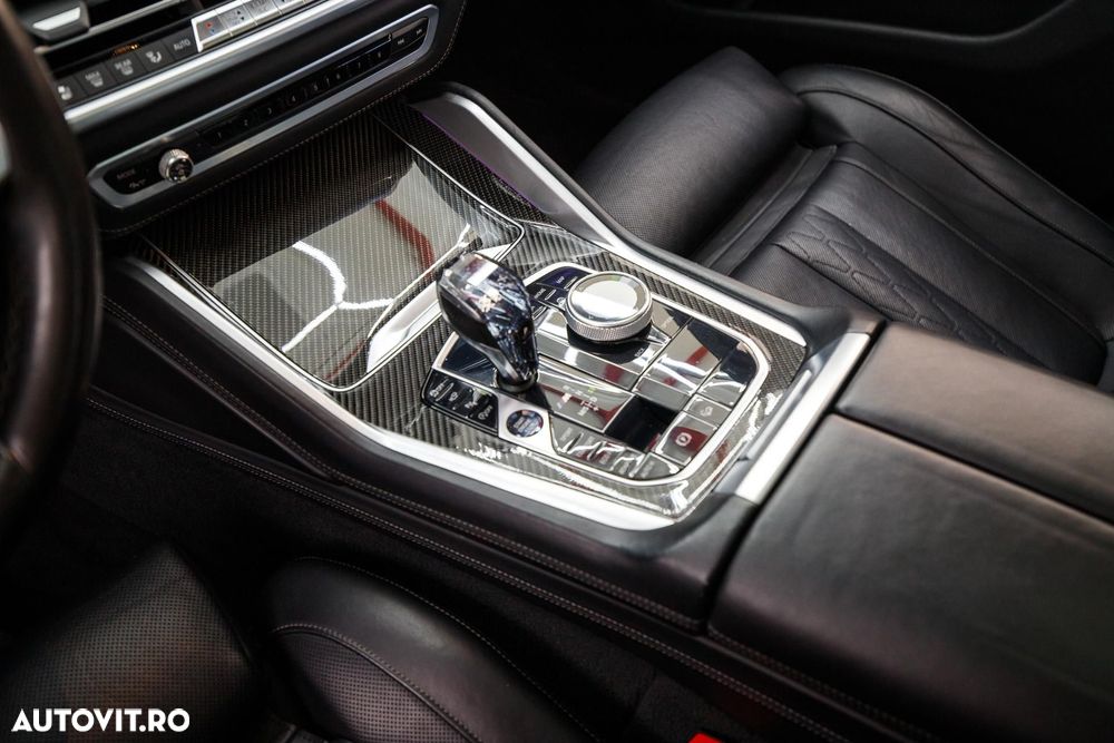 BMW X6 M M50i - 33