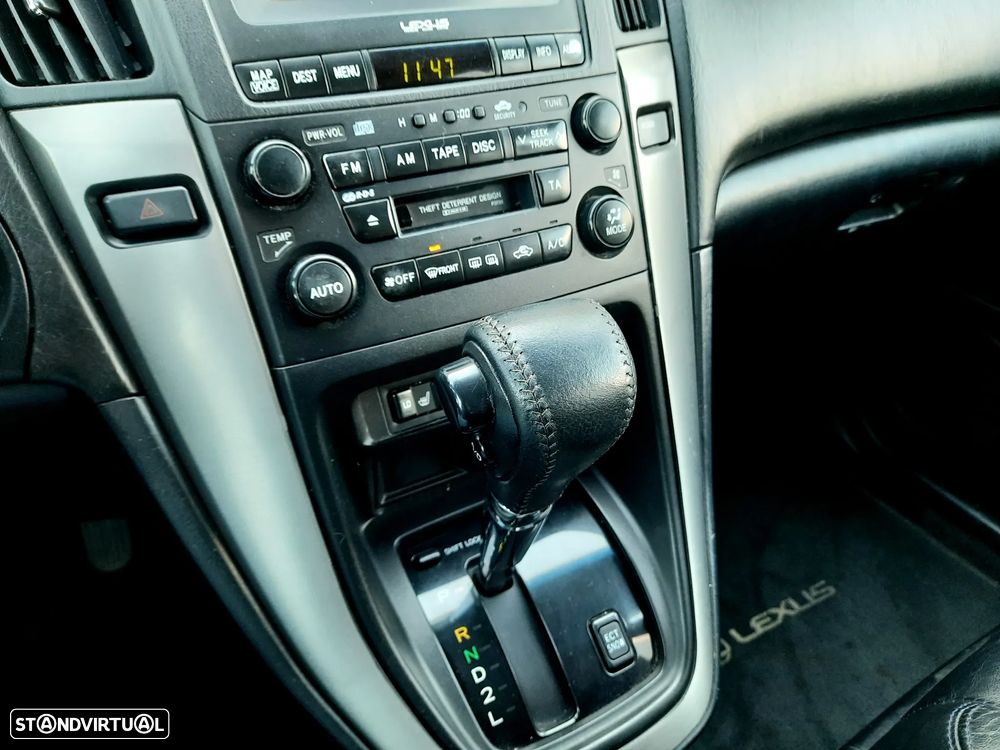 Lexus RX 300 Standard - 12
