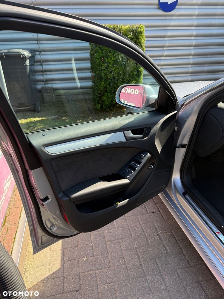 Audi A4 Avant 2.0 TDI DPF quattro S tronic S line Sportpaket - 19