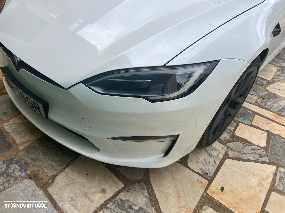 Tesla Model S - 7