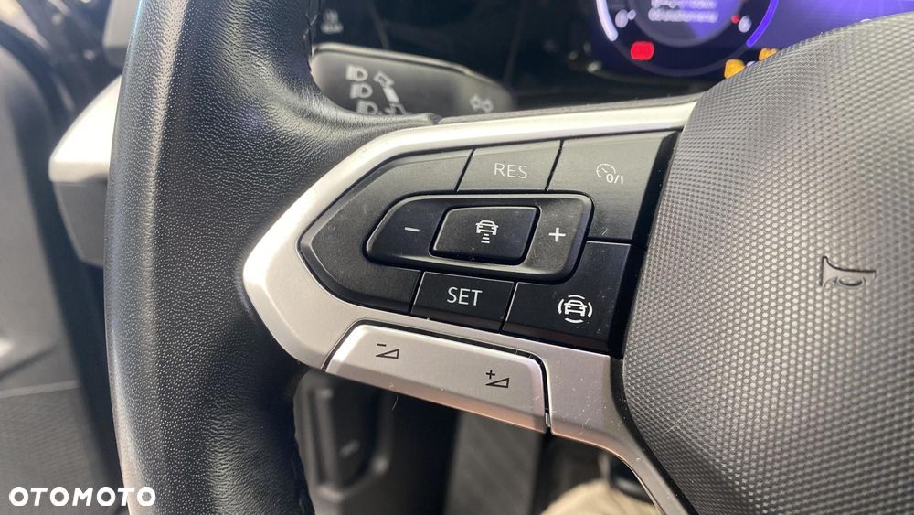 Volkswagen Golf 2.0 TDI Life - 22