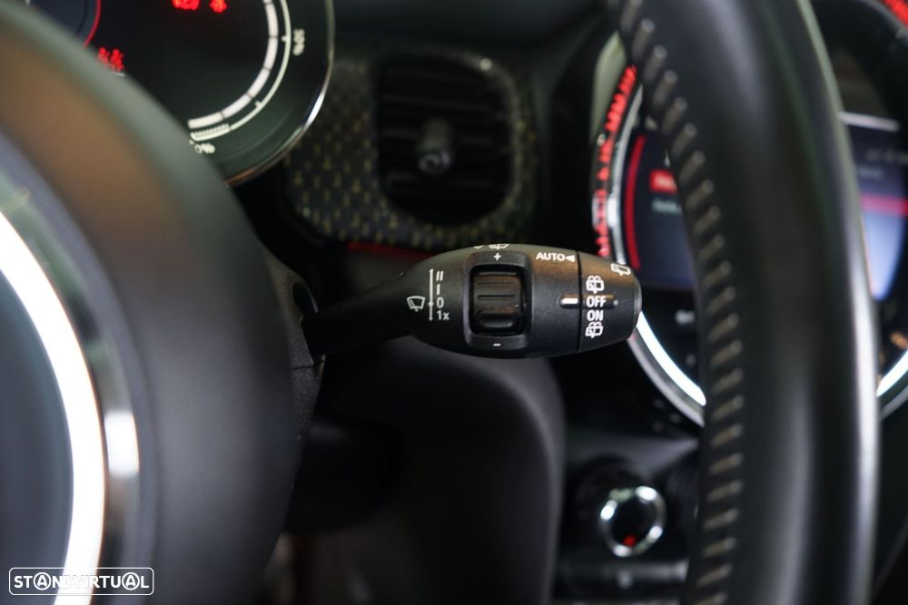 MINI 3 Portas Cooper SE Premium Classic - 24