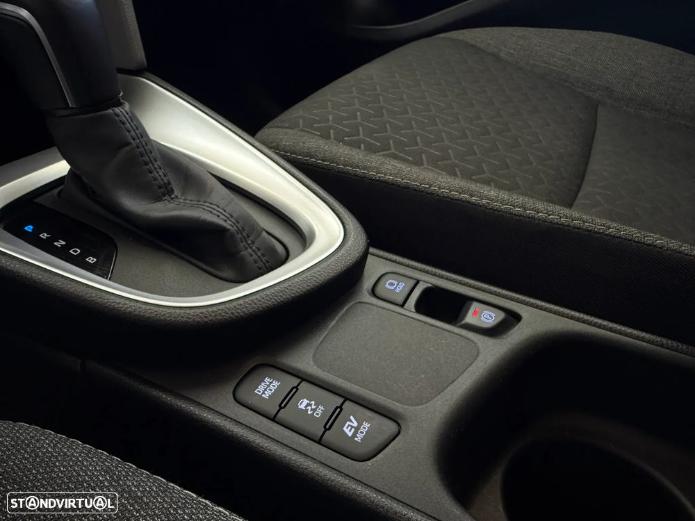 Toyota Yaris Cross 1.5 HDF Comfort Plus - 25