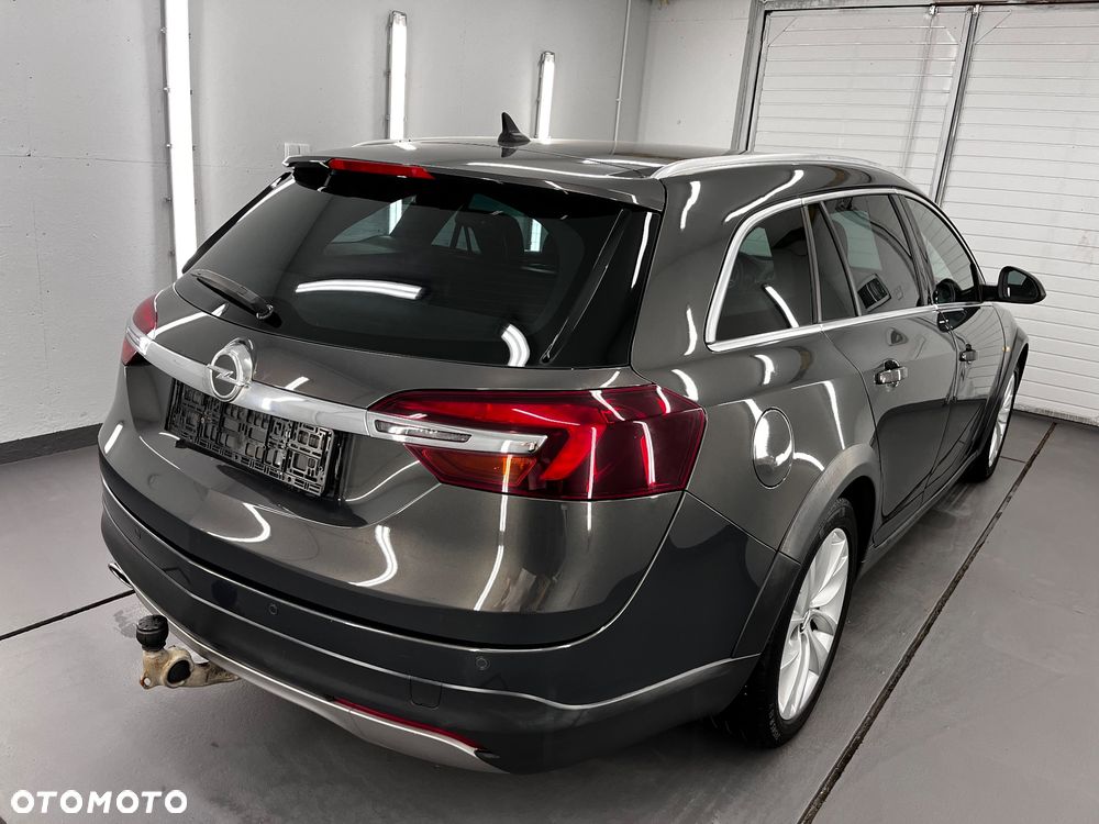 Opel Insignia 2.0 CDTI Cosmo 4x4 S&S - 10