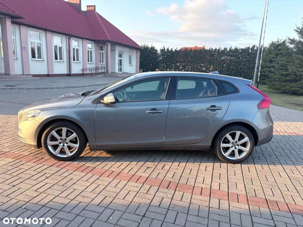 Volvo V40 D4 Drive-E Momentum - 7