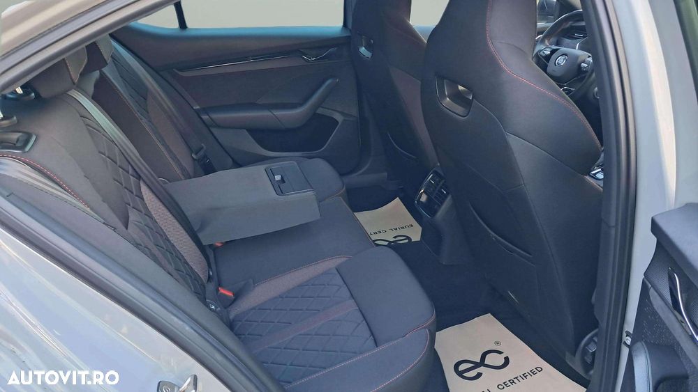 Skoda Octavia 2.0 245 TSI DSG RS - 26