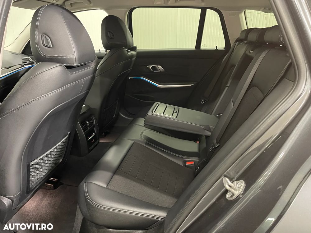 BMW Seria 3 330e AT PHEV - 13