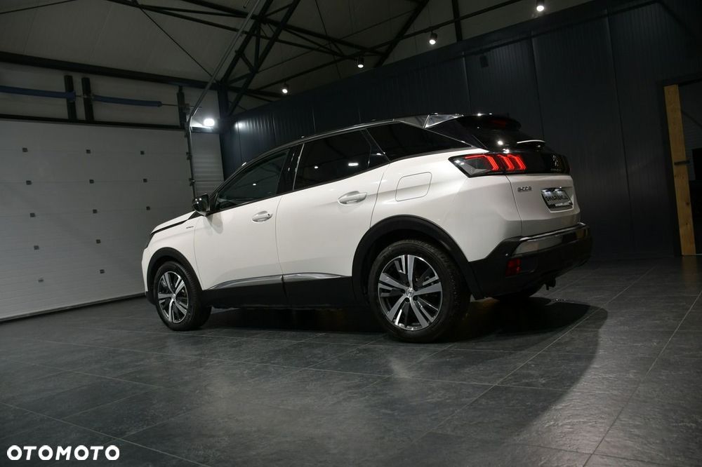 Peugeot 3008 1.6 PureTech Hybrid PHEV Allure Pack S&S EAT8 - 11