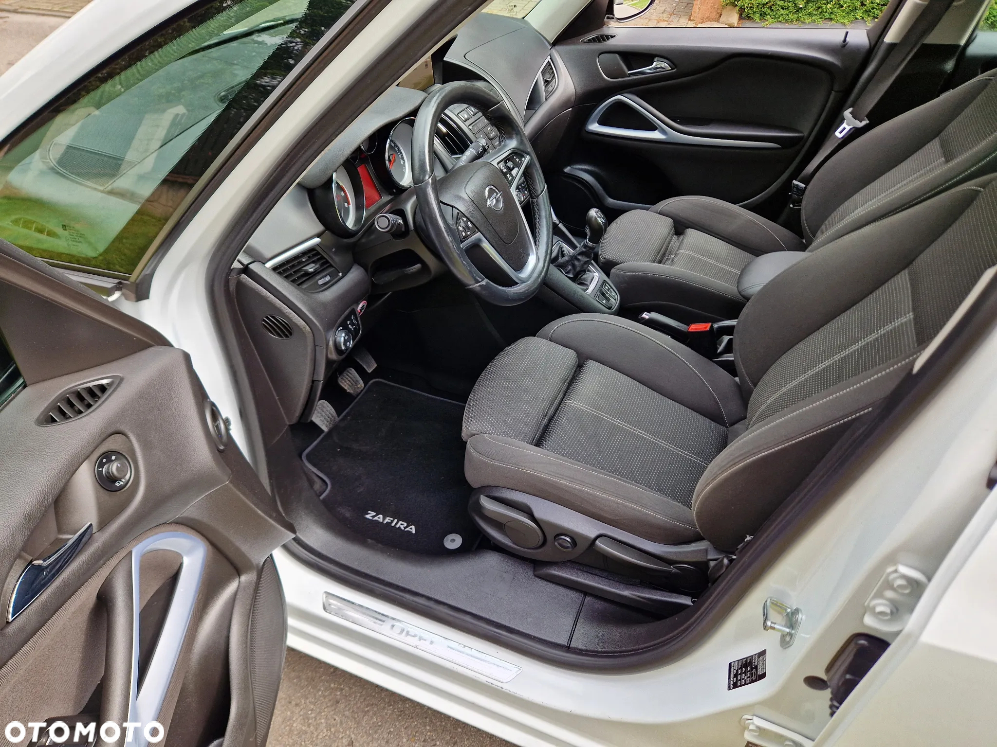 Opel Zafira 1.6 T SIDI Cosmo S&S - 17