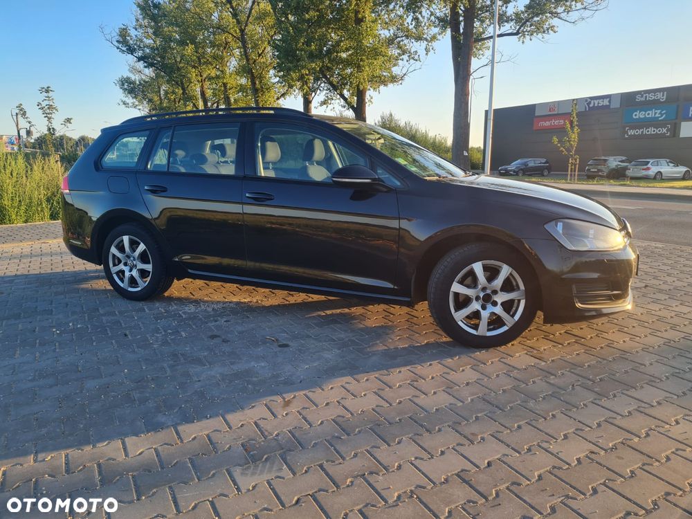 Volkswagen Golf 1.6 TDI BlueMotion Technology Lounge - 4