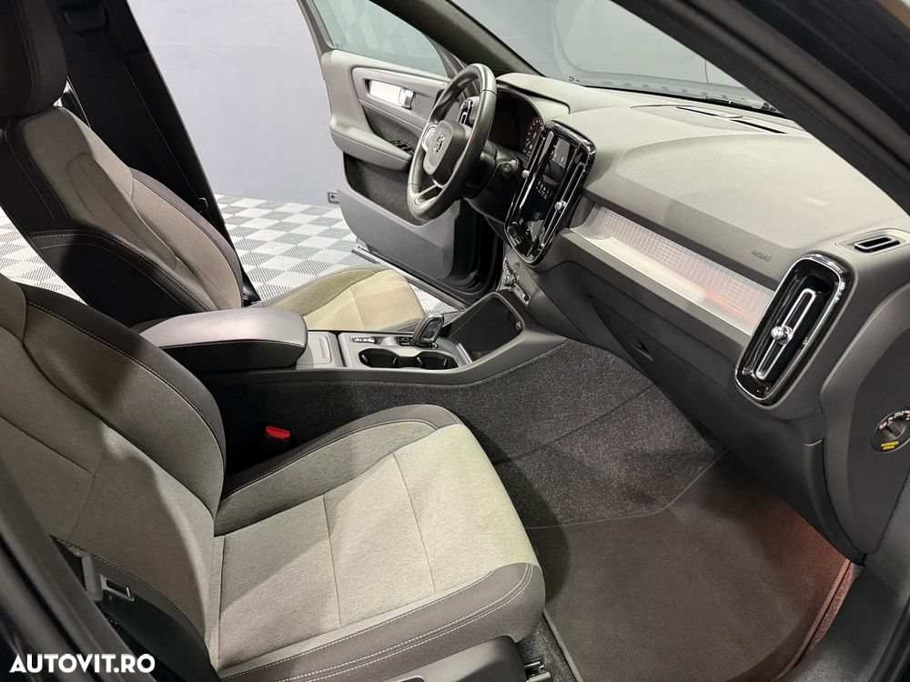 Volvo XC 40 T2 AT8 Momentum - 17