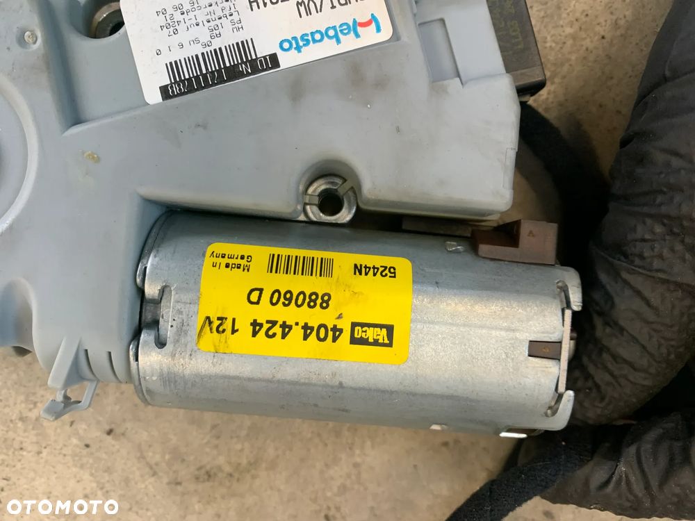 silniczek szyberdachu 4B0959591H A6 C6 3.0 TDI BMK - 2