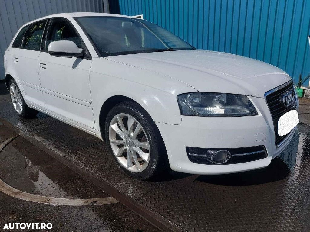 Capac motor protectie Audi A3 8P 2011 HATCHBACK 1.4 TFSI CAXC - 4