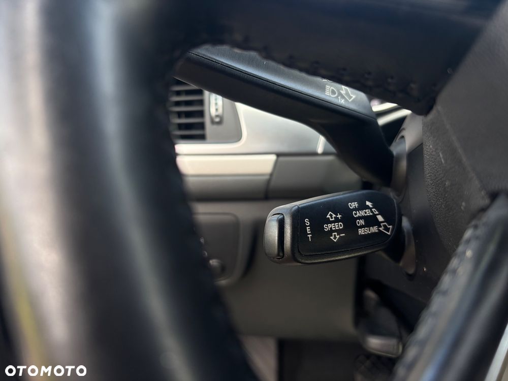 Audi A6 Avant 2.0 TDI Ultra S tronic - 17